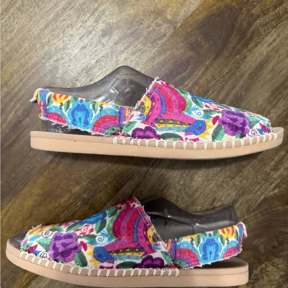 Reef’s Women’s Colorful Floral Canvas Peep-Toe Women’s Sandals 7.5 - Picture 2 of 4